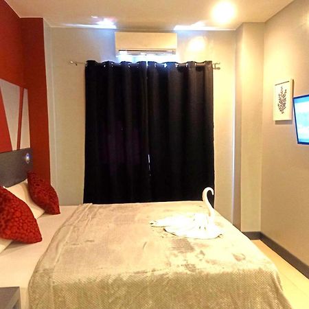 Wow Budget Hotel Cubao Quezon City Exteriör bild
