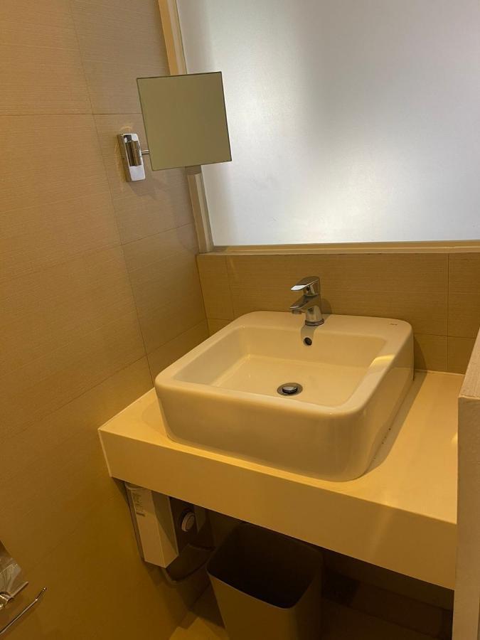 Wow Budget Hotel Cubao Quezon City Exteriör bild